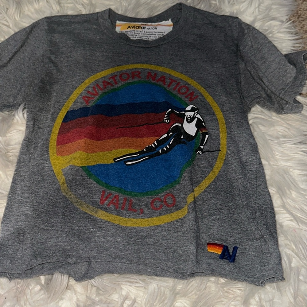 grey cropped aviator nation shirt
